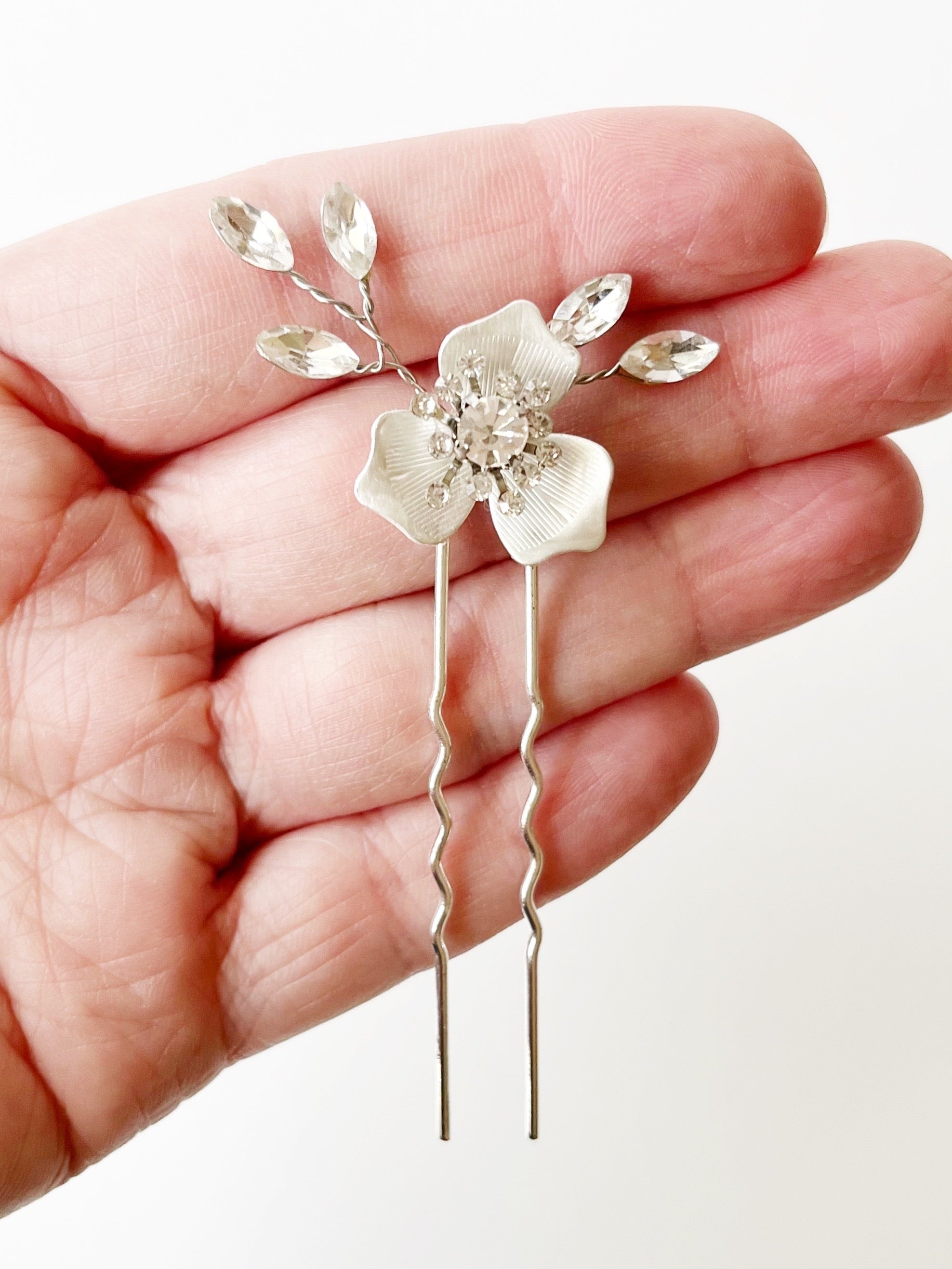 floral bridal hair pin