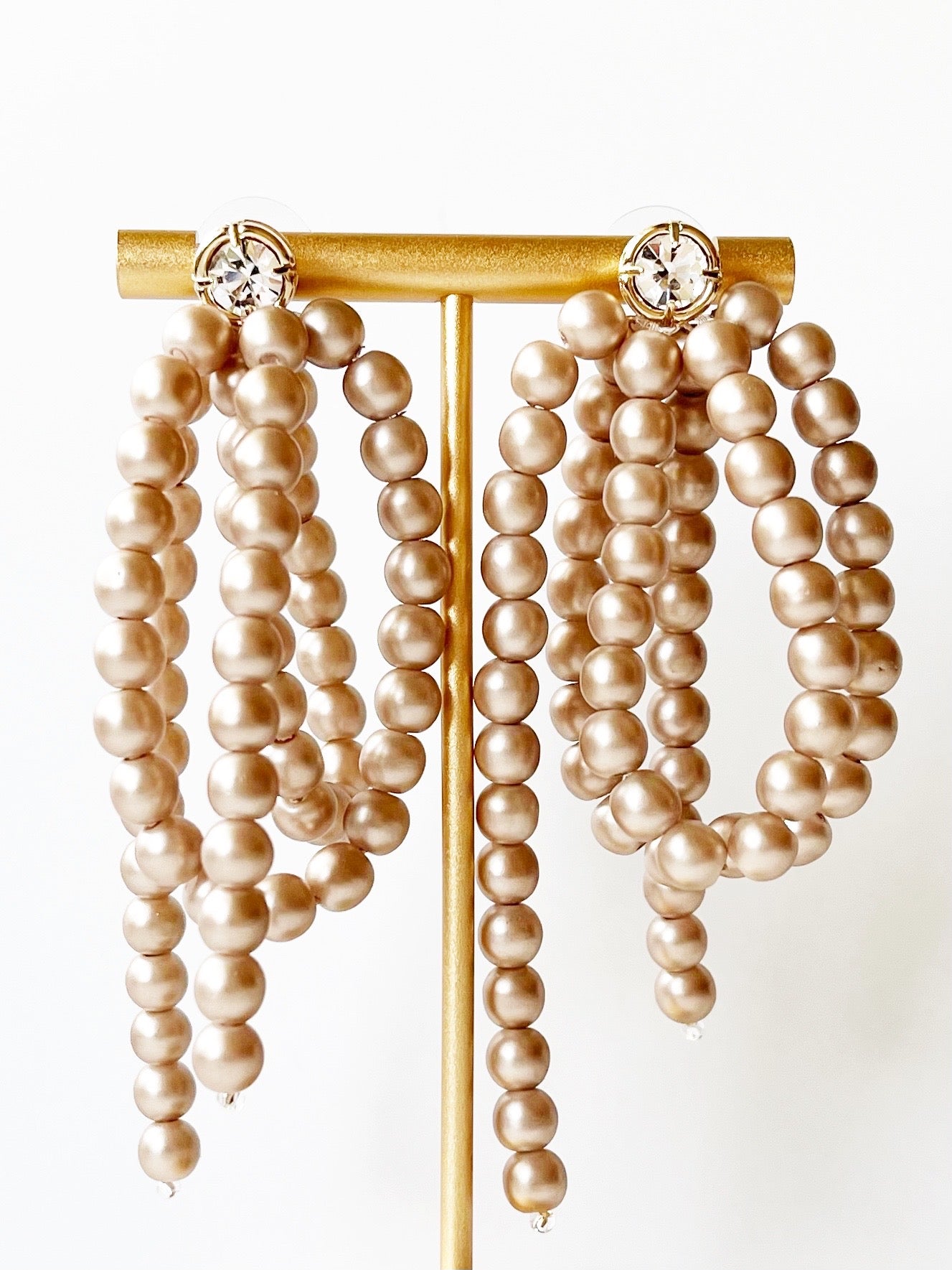beige pearl drop earrings