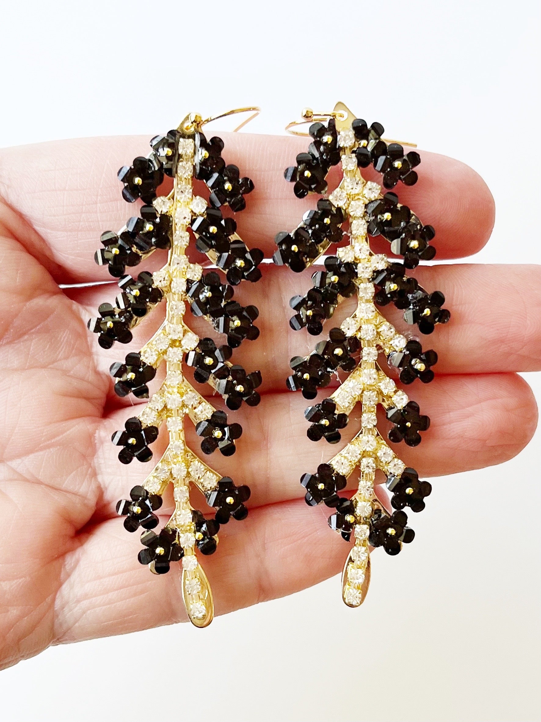 Vintage 2 strand Dangling Gold Drip Black Beads Earrings Pierced Delicate |  eBay