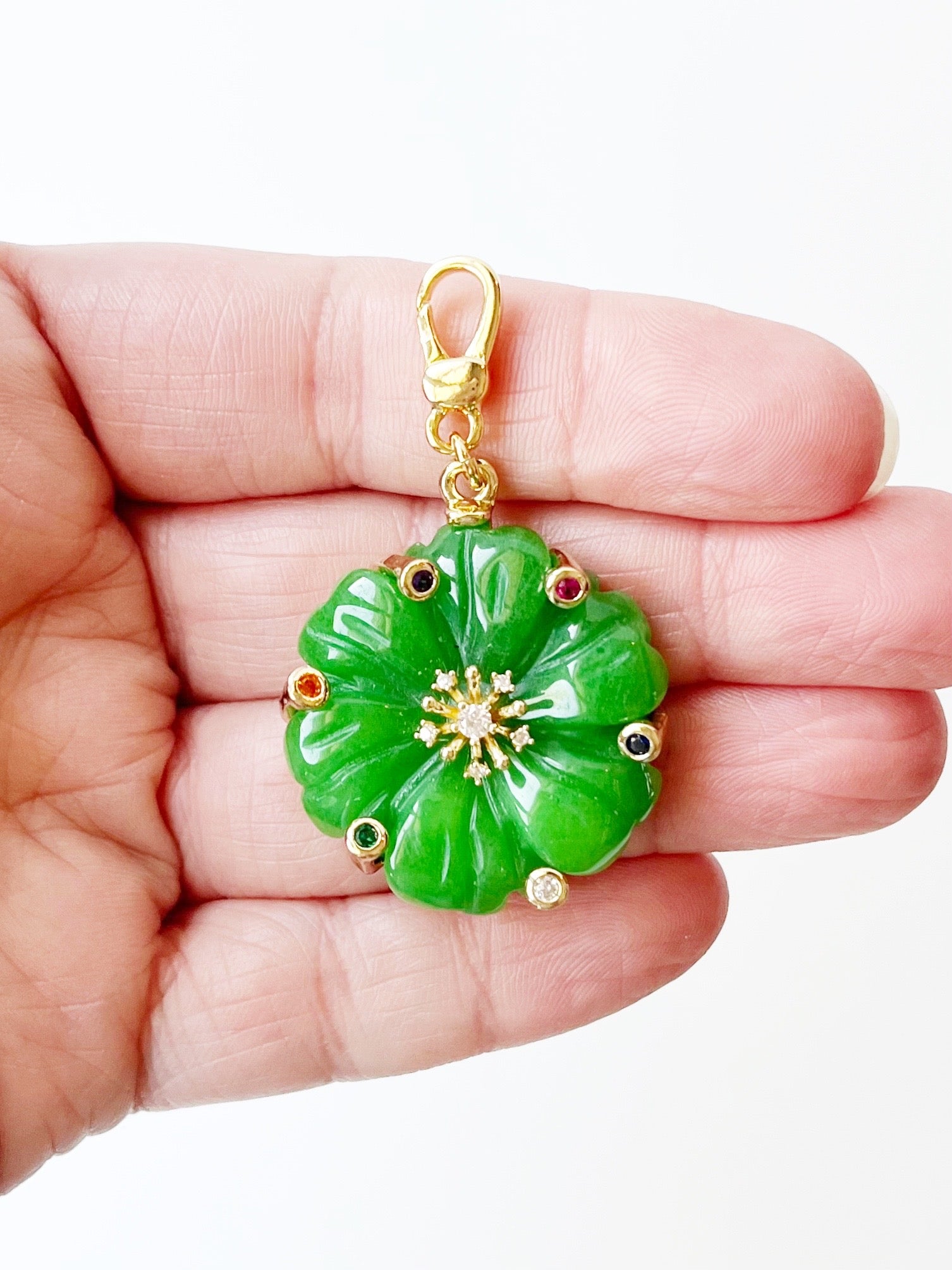 green flower pendant