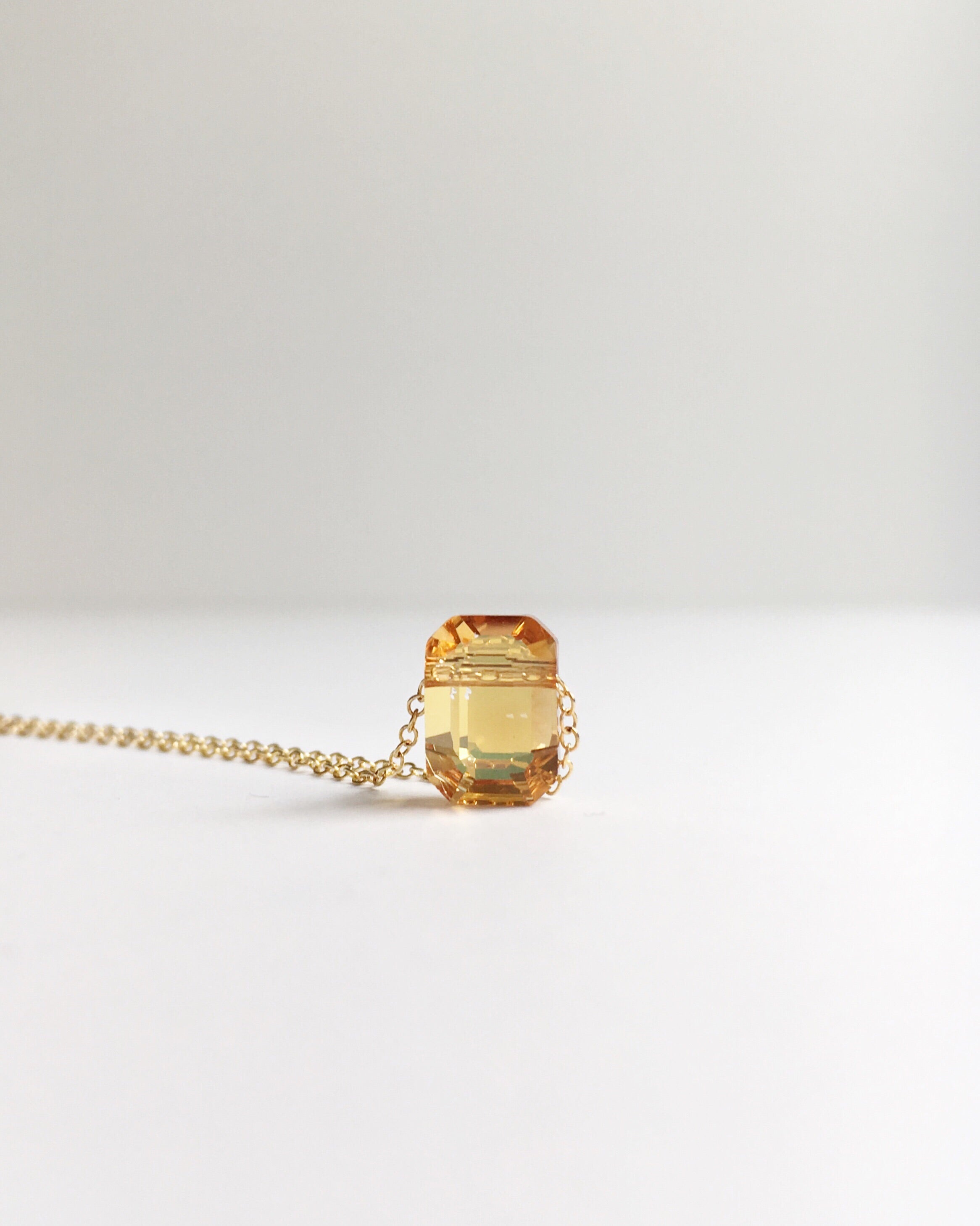 Small Golden Yellow Crystal and Gold Pendant chain Necklace