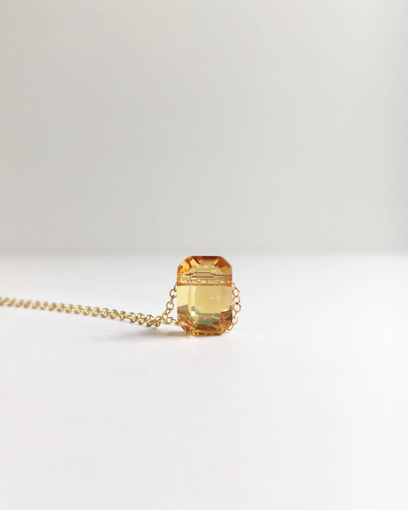 Small Golden Yellow Crystal and Gold Pendant chain Necklace 